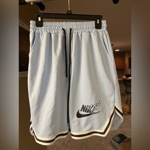 Men’s Large Blue Athletic Shorts